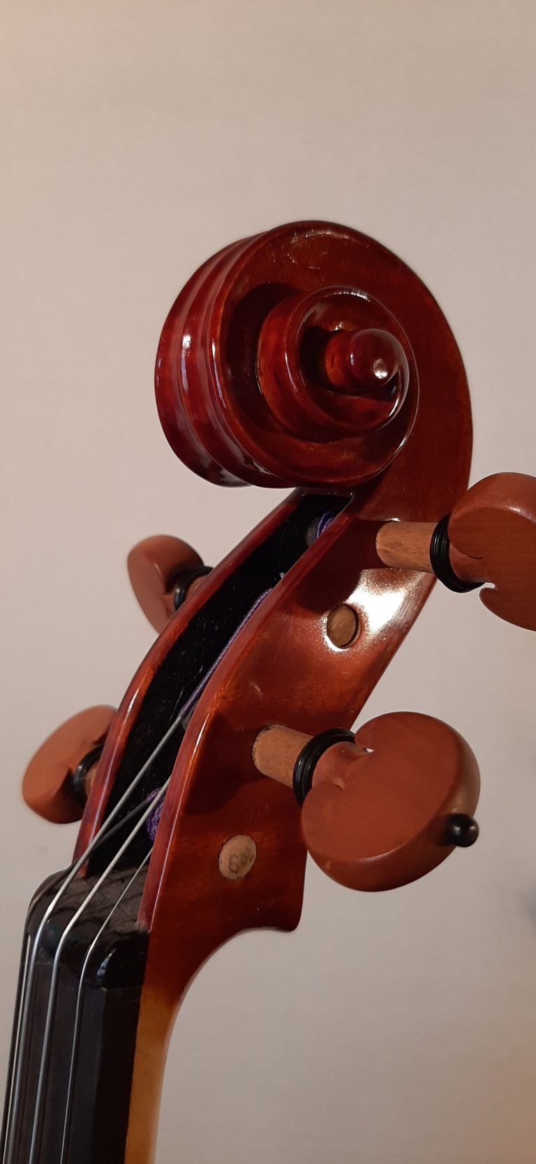 #01 Violin Model Antonio Stradivari, 1689