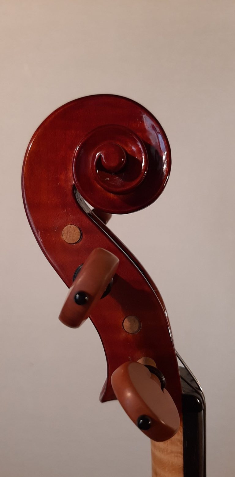 #01 Violin Model Antonio Stradivari, 1689