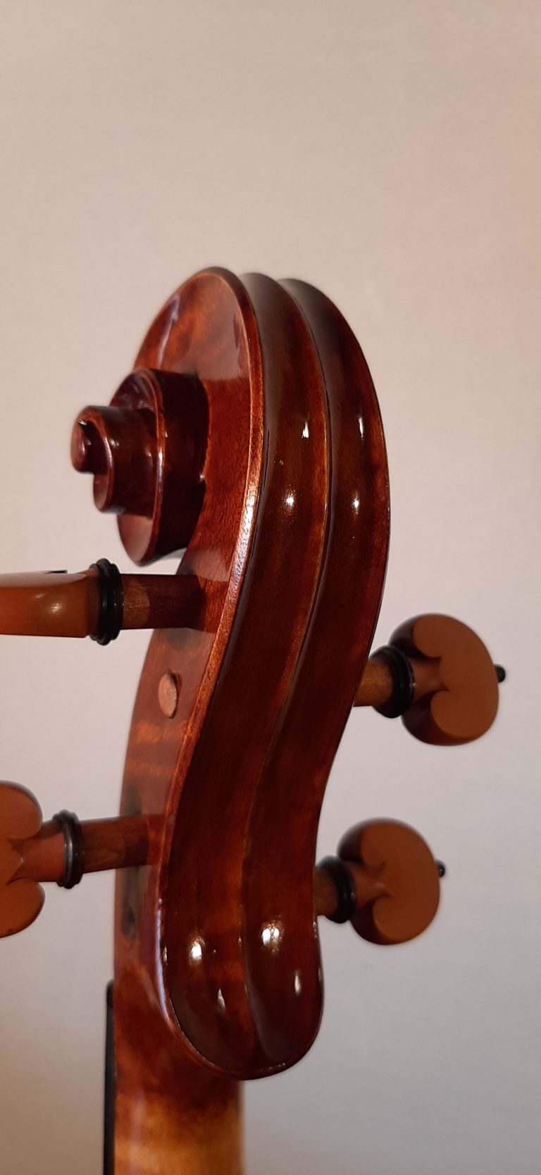 #16 Viola Model Antonio Stradivari, Medicea, 1690