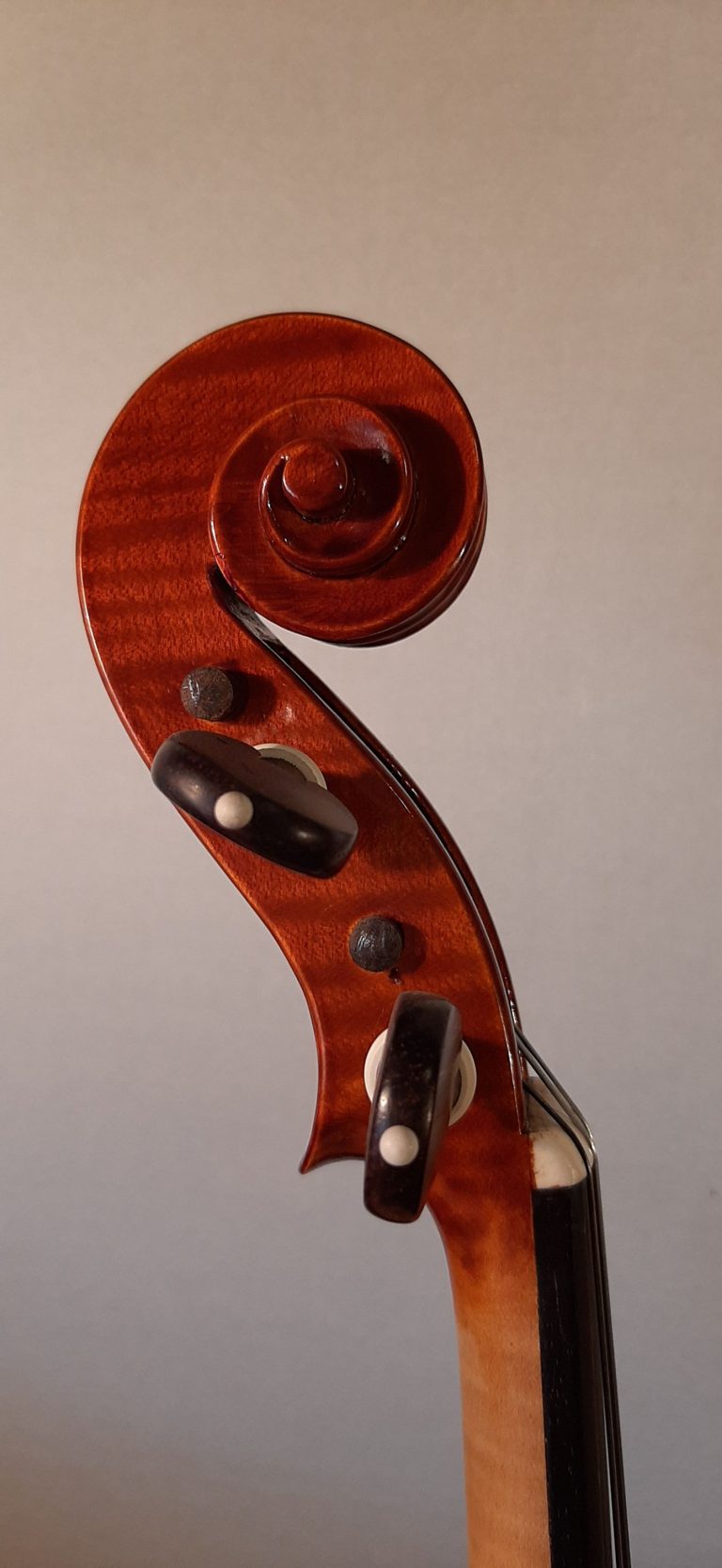 #09 Violin Model Guarneri del Gesú, 1742